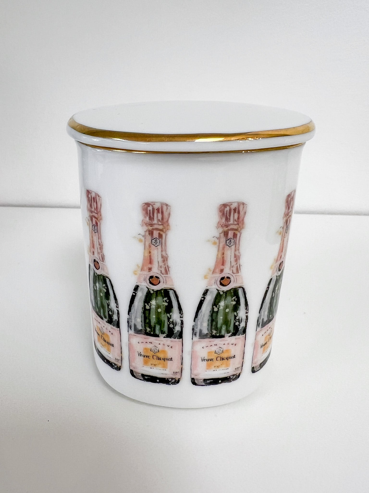 Veuve Holder with Lid